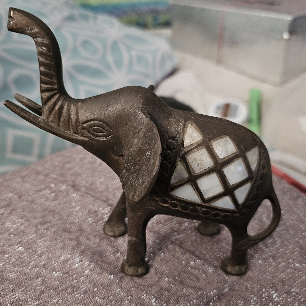 Vintage Solid Brass Elephant Figurine w/Inlay – Good Luck Decor